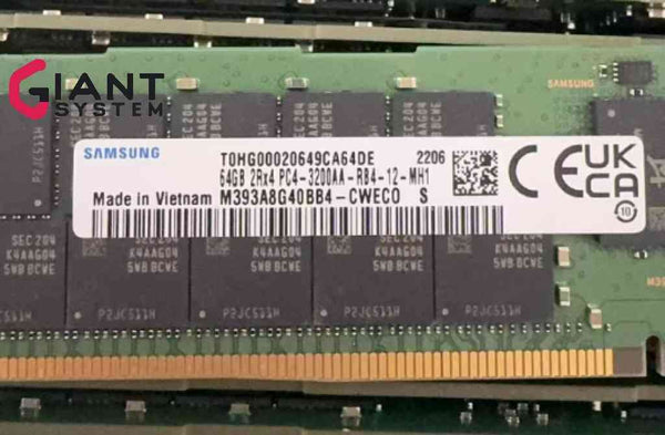 Samsung DDR4-3200 memory module with label
